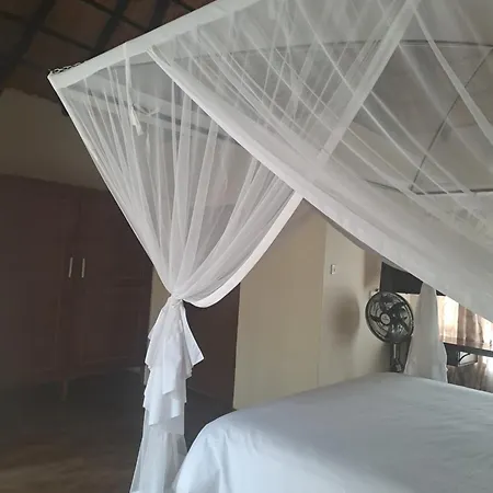 Irock Lodge Victoria Falls Exterior photo